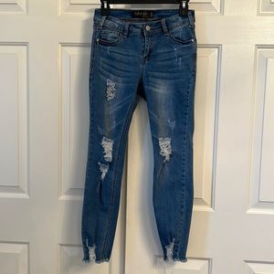 #64- Urban Chic Jeans Blue Distressed Frayed Bottom Denim Pants Size 3 Jr.